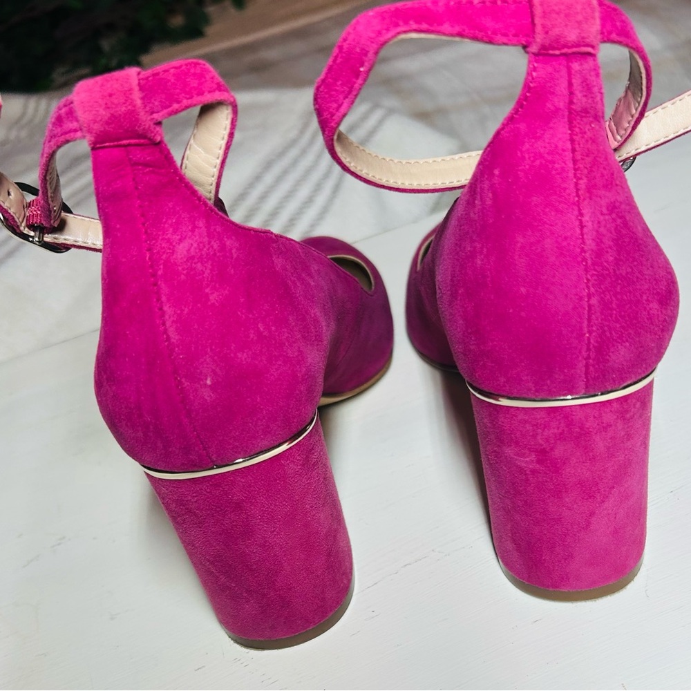 White House Black Market Fuchsia Magenta Suede Block Heels Ankle Strap Size 9M - Picture 3 of 7